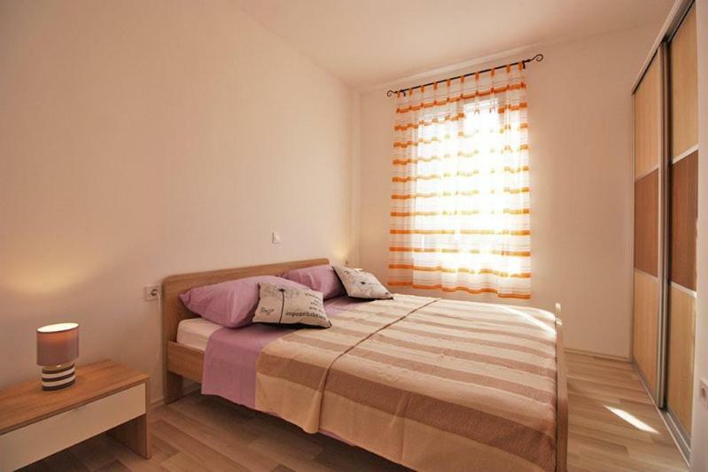 Apartman Petra Fazana Exterior photo