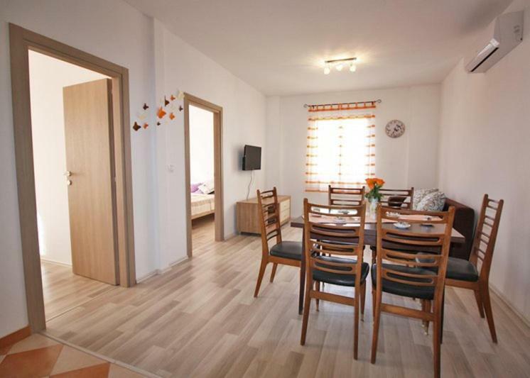 Apartman Petra Fazana Exterior photo